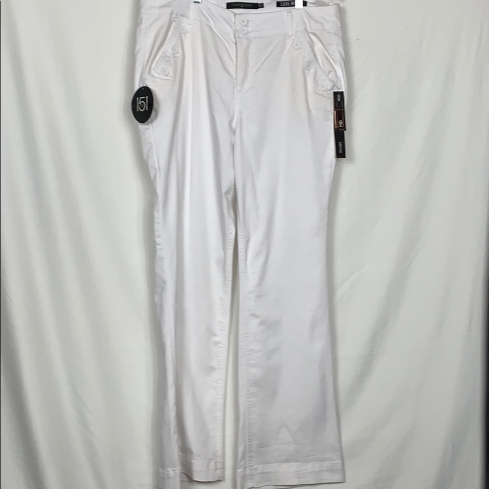 NWT 151 white love my fit trouser size 16/34